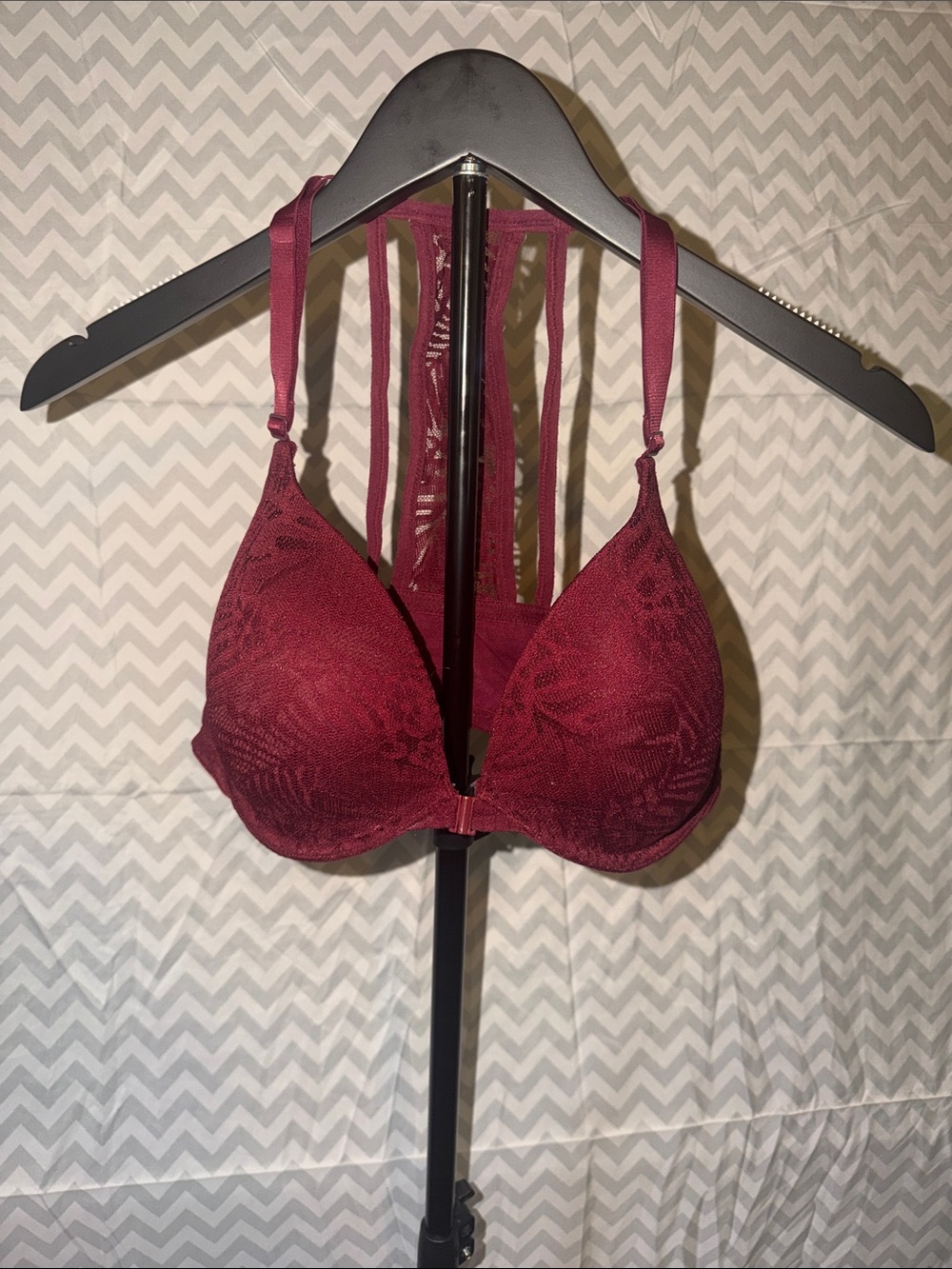 PINK Victoria's Secret Burgundy Lace Front-Closure Bra